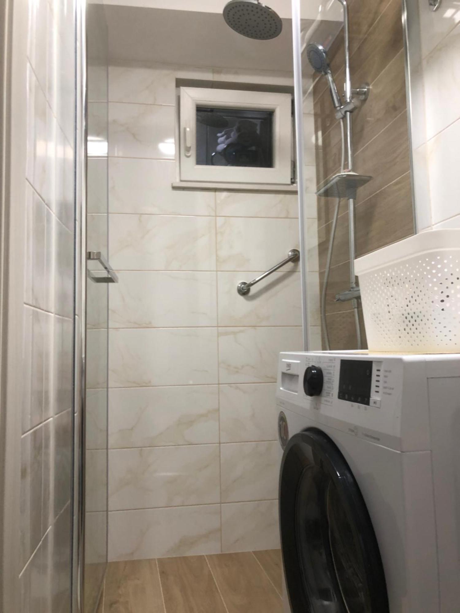 Apartman Blue Moon Split- Free Parking ภายนอก รูปภาพ