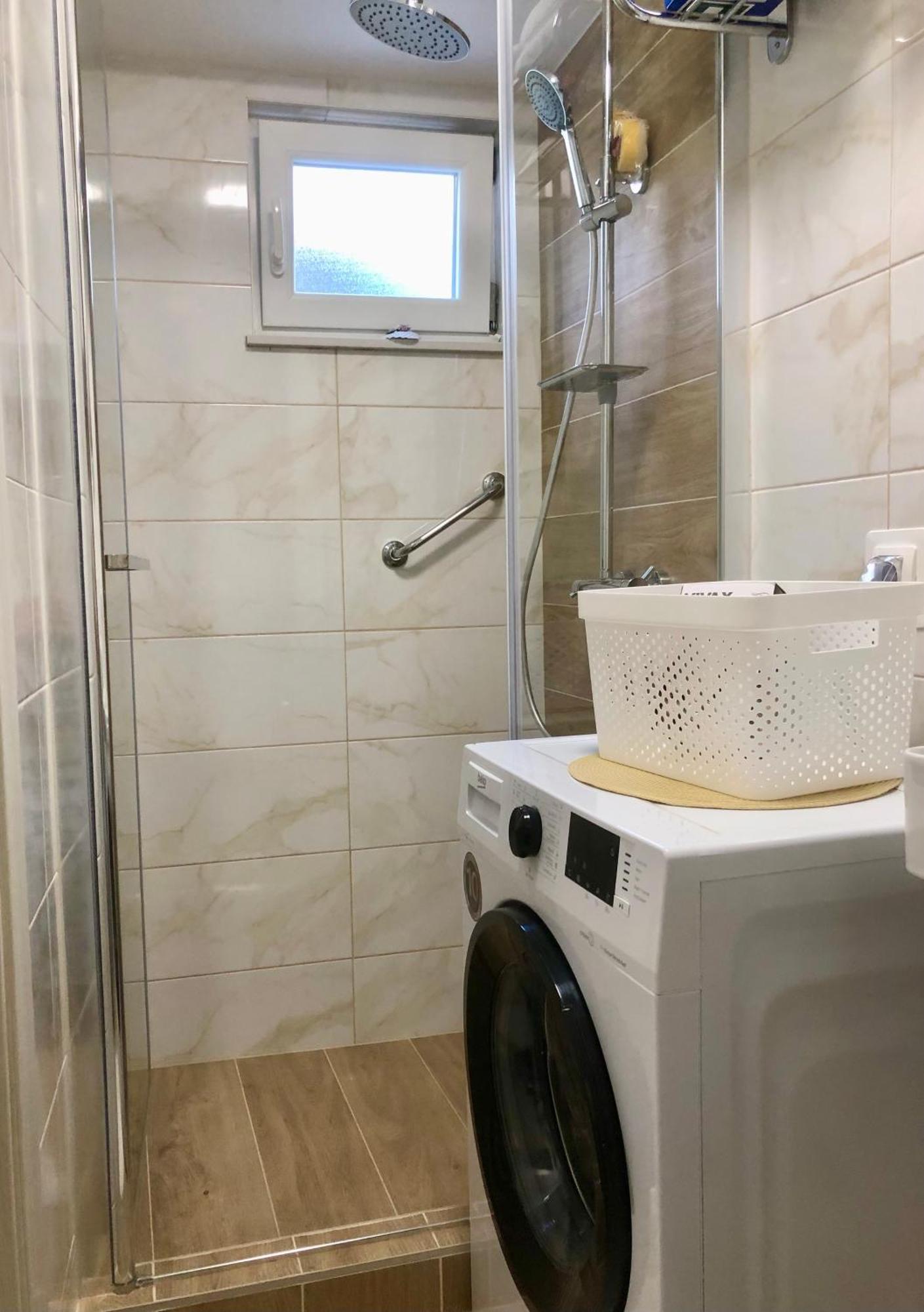Apartman Blue Moon Split- Free Parking ภายนอก รูปภาพ