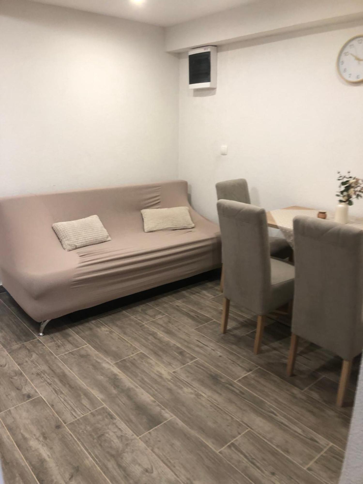 Apartman Blue Moon Split- Free Parking ภายนอก รูปภาพ