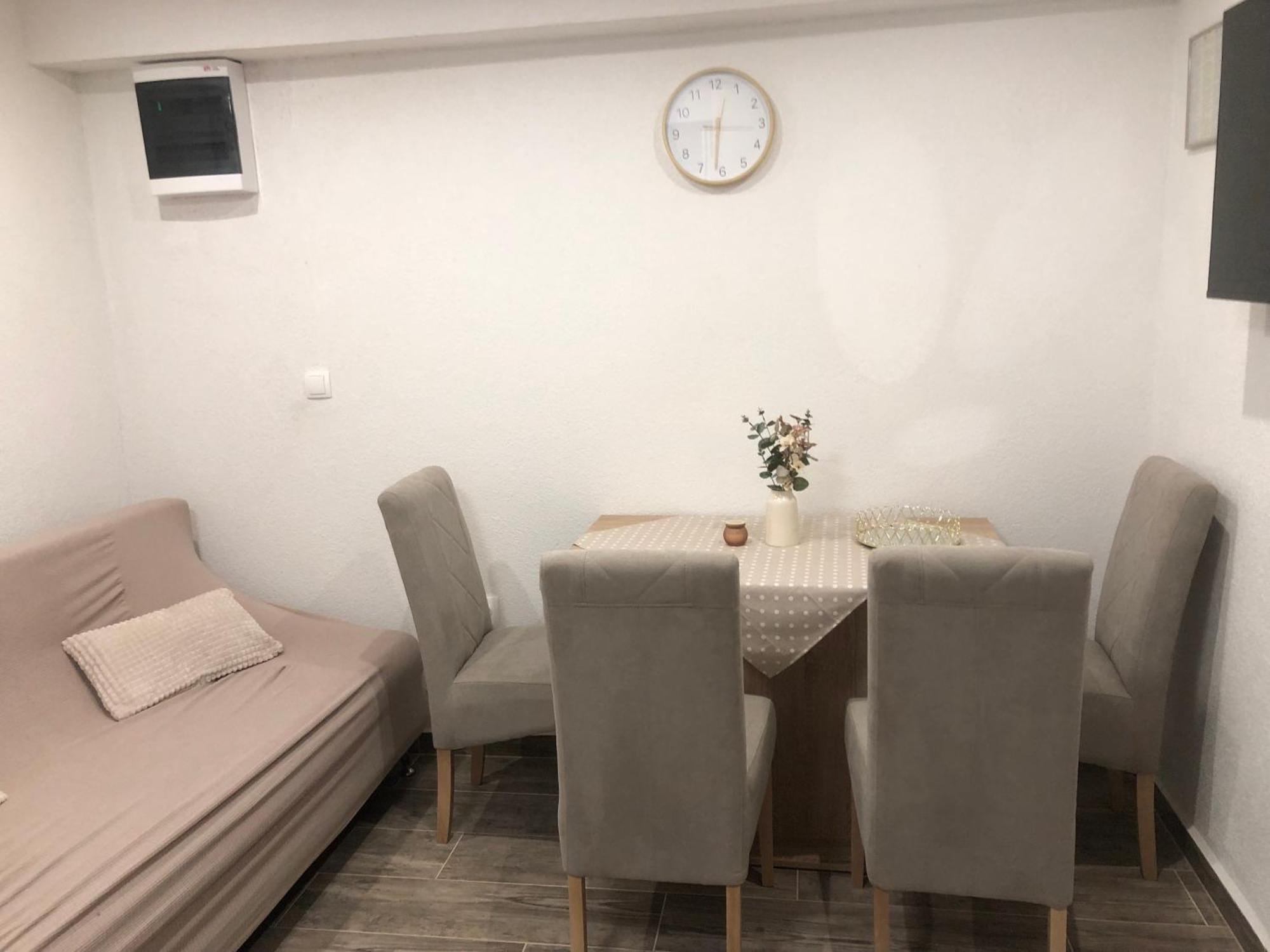 Apartman Blue Moon Split- Free Parking ภายนอก รูปภาพ